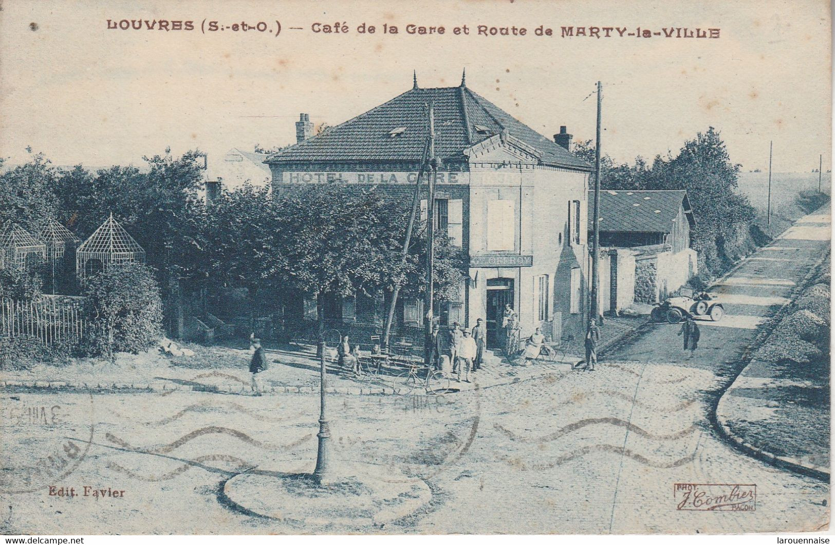 95 - LOUVRES - Café De La Gare Et Route De Marty La Ville - Louvres