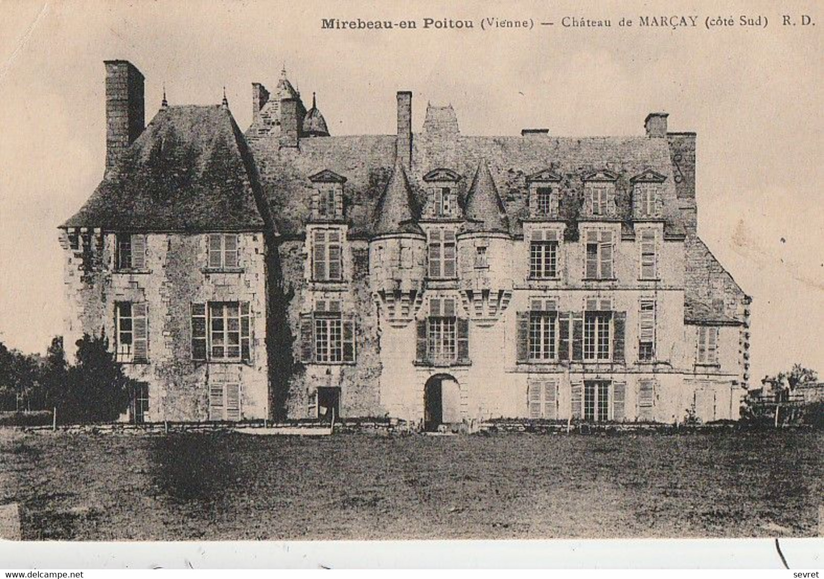 MIREBEAU-en-POITOU. -  Le Château De MARCAY (côté Sud) - Mirebeau