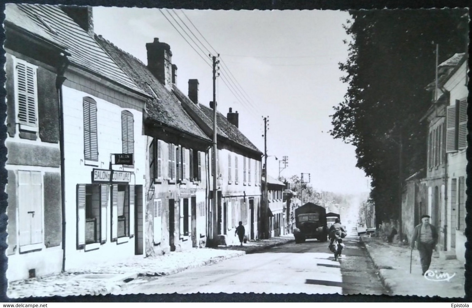 ► Cpsm - 60 CLERMONT Rue De Paris - Salon De Coiffure "Fémina" - Poids Lourds - Vélo - Clermont