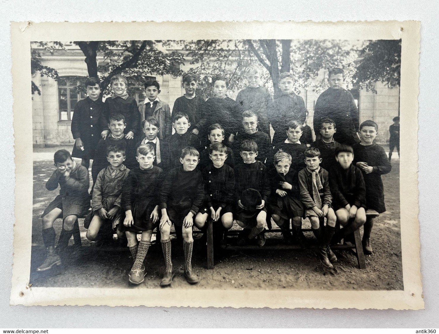Lot de 24 Photographies dont groupes classes + Documents Sortie scolaire Divers Ecole Publique Longué Jumelles 1941-1945