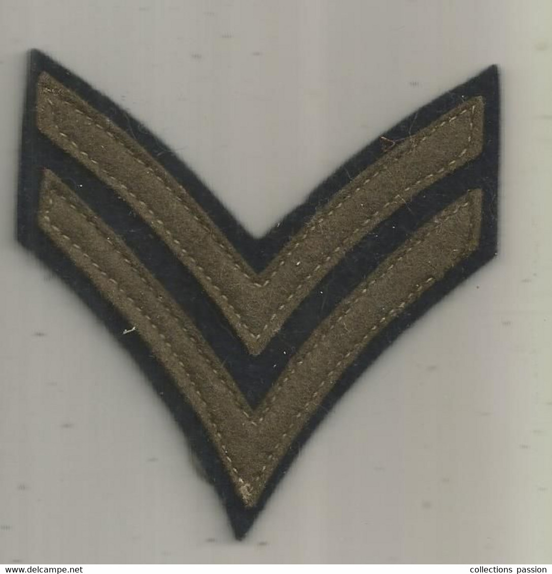 écusson Tissu , Militaria ,grade  , 2 Scans - Patches