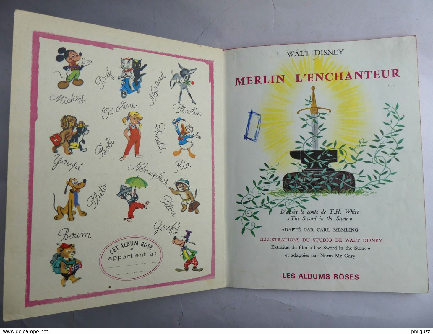 MINI ALBUM ALBUMS ROSES HACHETTE MERLIN L'ENCHANTEUR - WALT DISNEY - ALBUMS ROSES - HACHETTE 1963 Enfantina - Hachette