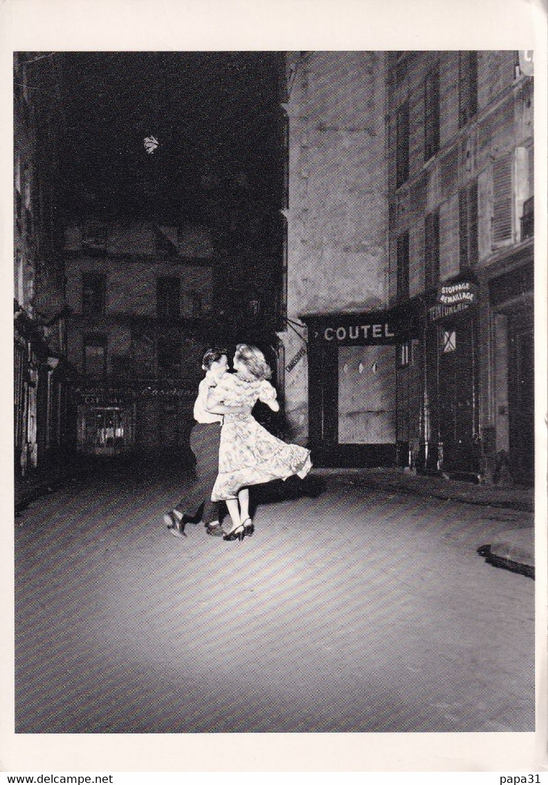 BASTILLE  DAY 1955  PHOTOGRAPHIE  ROBERT DOISNEAU - Doisneau