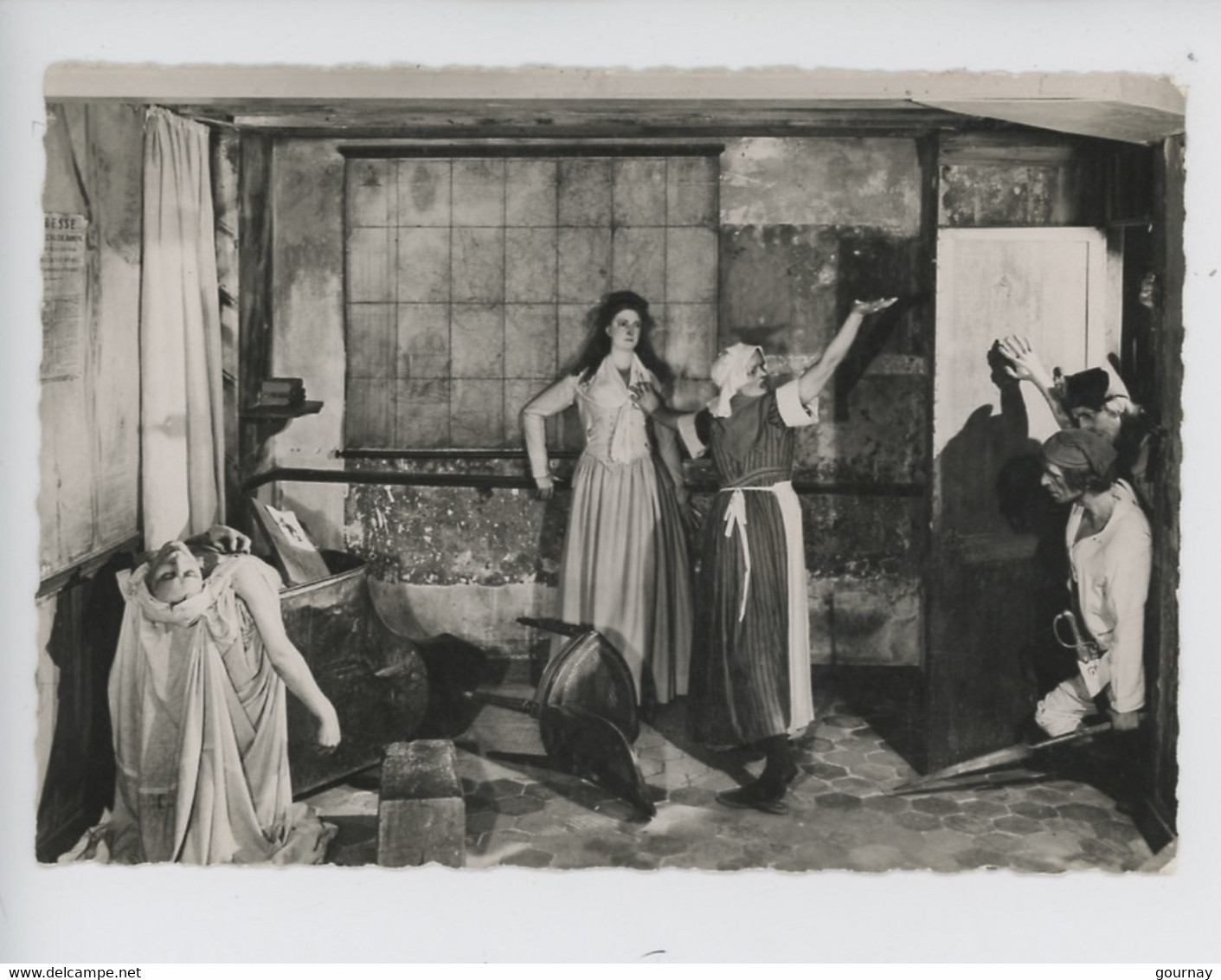 La Mort De Marat 1793 (Charlotte Corday) Musée Grévin (cp Vierge N°112) - Storia