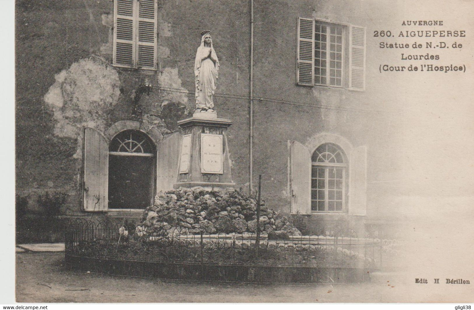 CPA-63-Puy-de-Dôme- AIGUEPERSE- Statue De Notre-Dame De Lourdes ( Cour De L'Hospice )- - Aigueperse