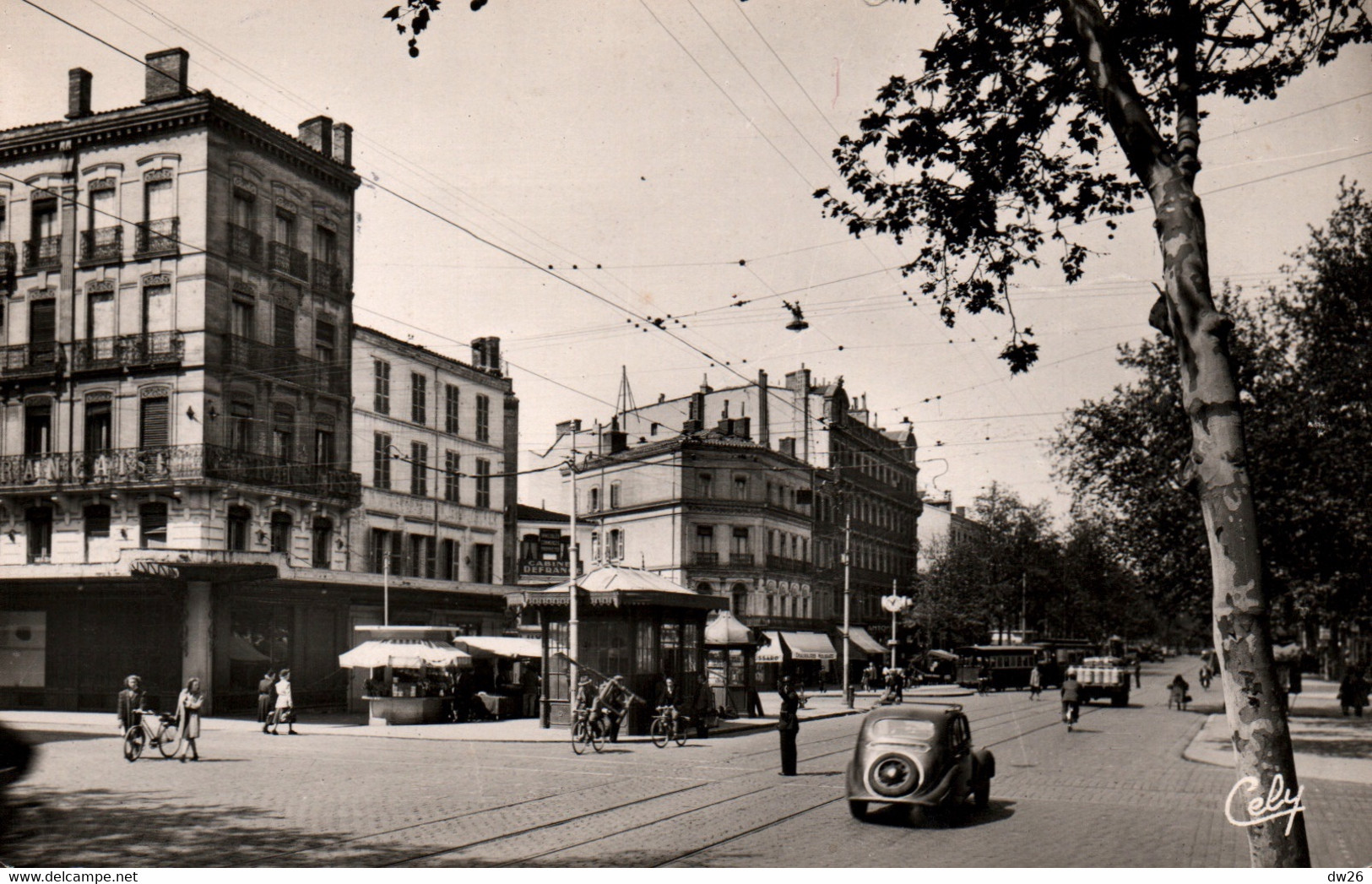 Toulouse - Le Carrefour Bayard - Les Boulevards, Juva 4 - Edition Pendaries - Carte Cely N° 57 CPSM - Toulouse