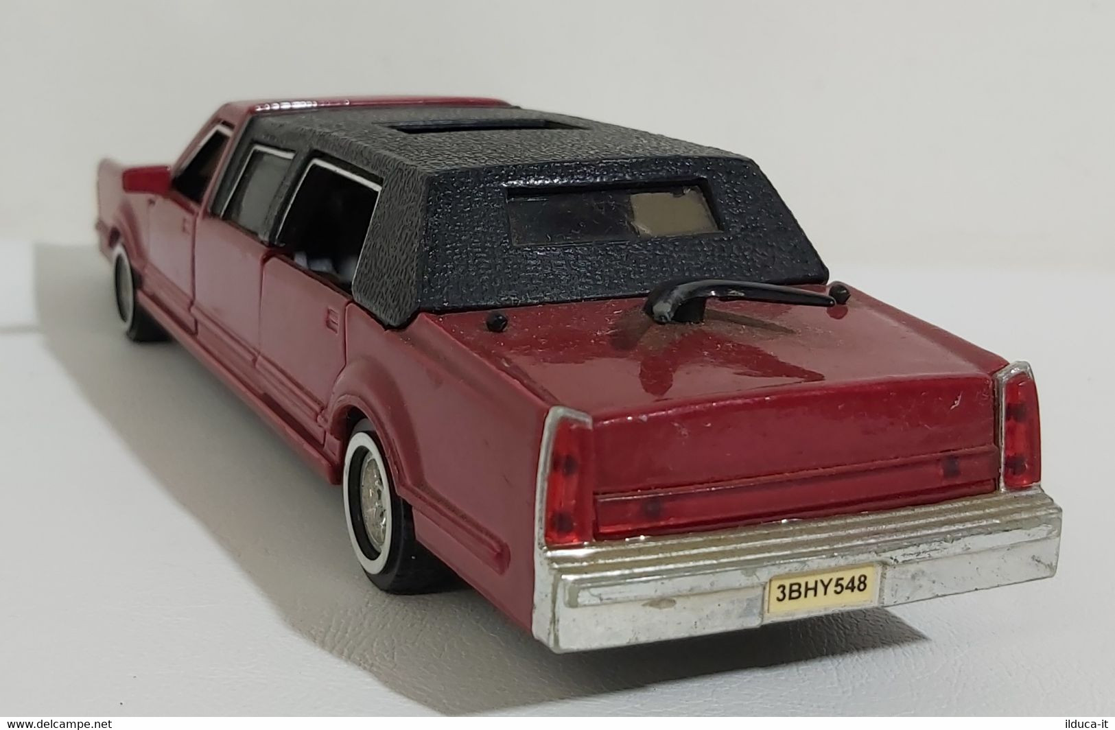 I103920 SunnySide 1/32 - Lincoln Town Car Stretch Limousine - Made In China - Echelle 1:32