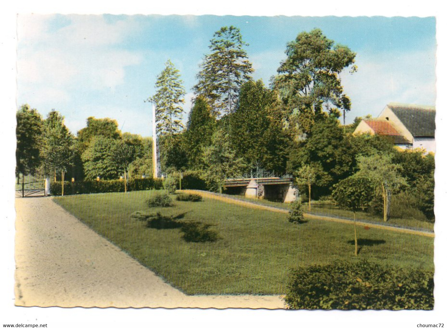 GF (37) 3236, Reugny, Artaud 10, Le Jadin Public Au Bord De La Brenne - Reugny