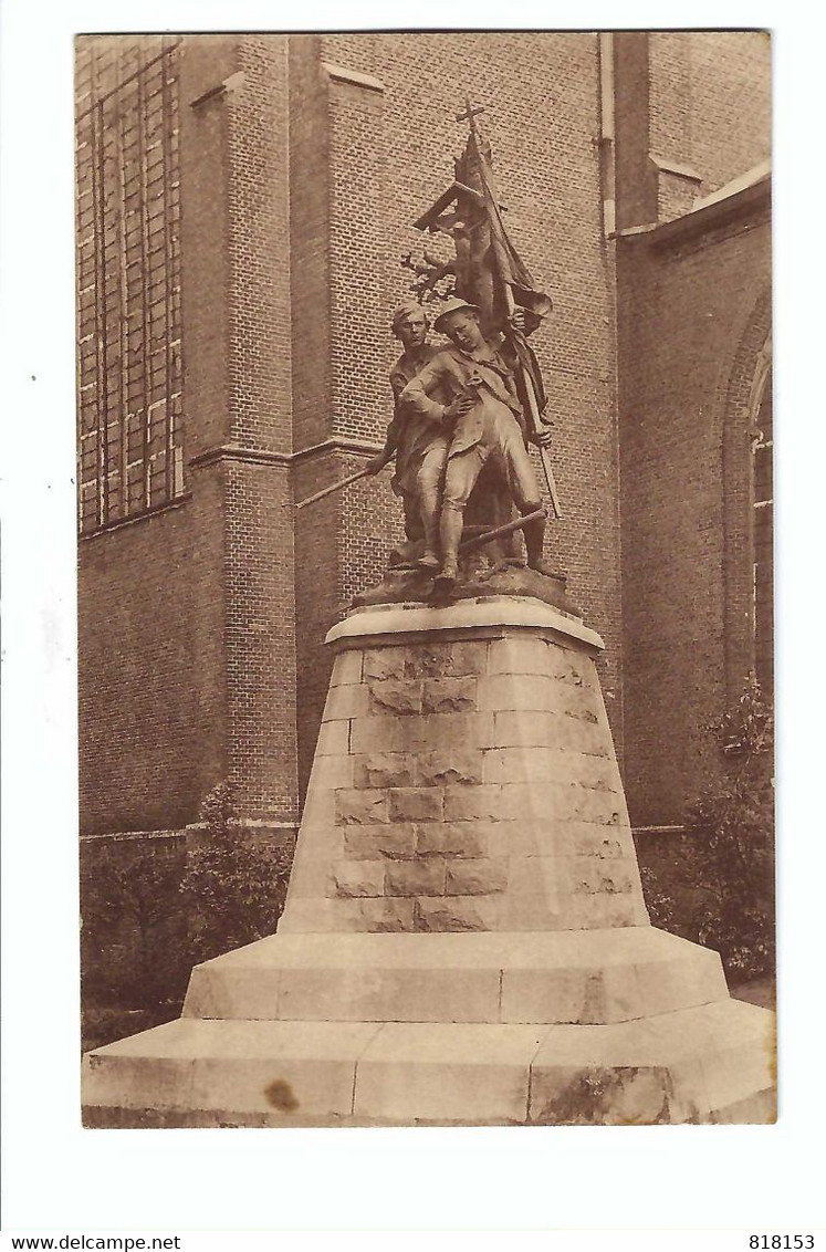 Mol   Standbeeld Boerenkrijg  Statue Guerre Des Paysans - Mol