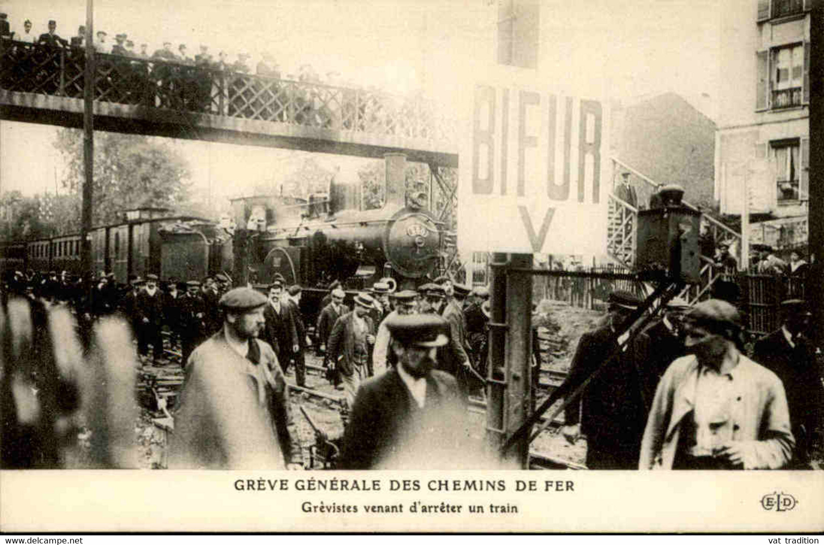 EVENEMENTS - Carte Postale Des Grèves Des Chemins De Fer -Grévistes Arrêtant Un Train - L 120714 - Strikes