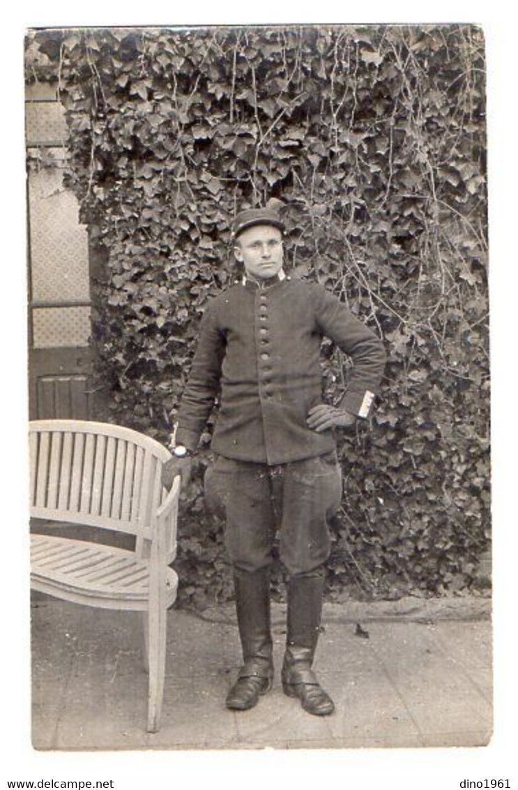 CPA 3259 - MILITARIA - Carte Photo Militaire - Soldat D'un Escadron Territorial De Dragon .....SP 61 - Personen