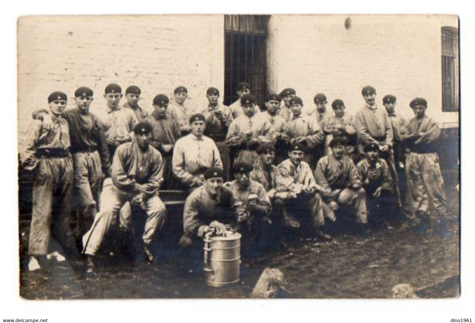 CPA 3260 - MILITARIA - Carte Photo Militaire - Un Groupe De Tankistes - RCC - Personnages