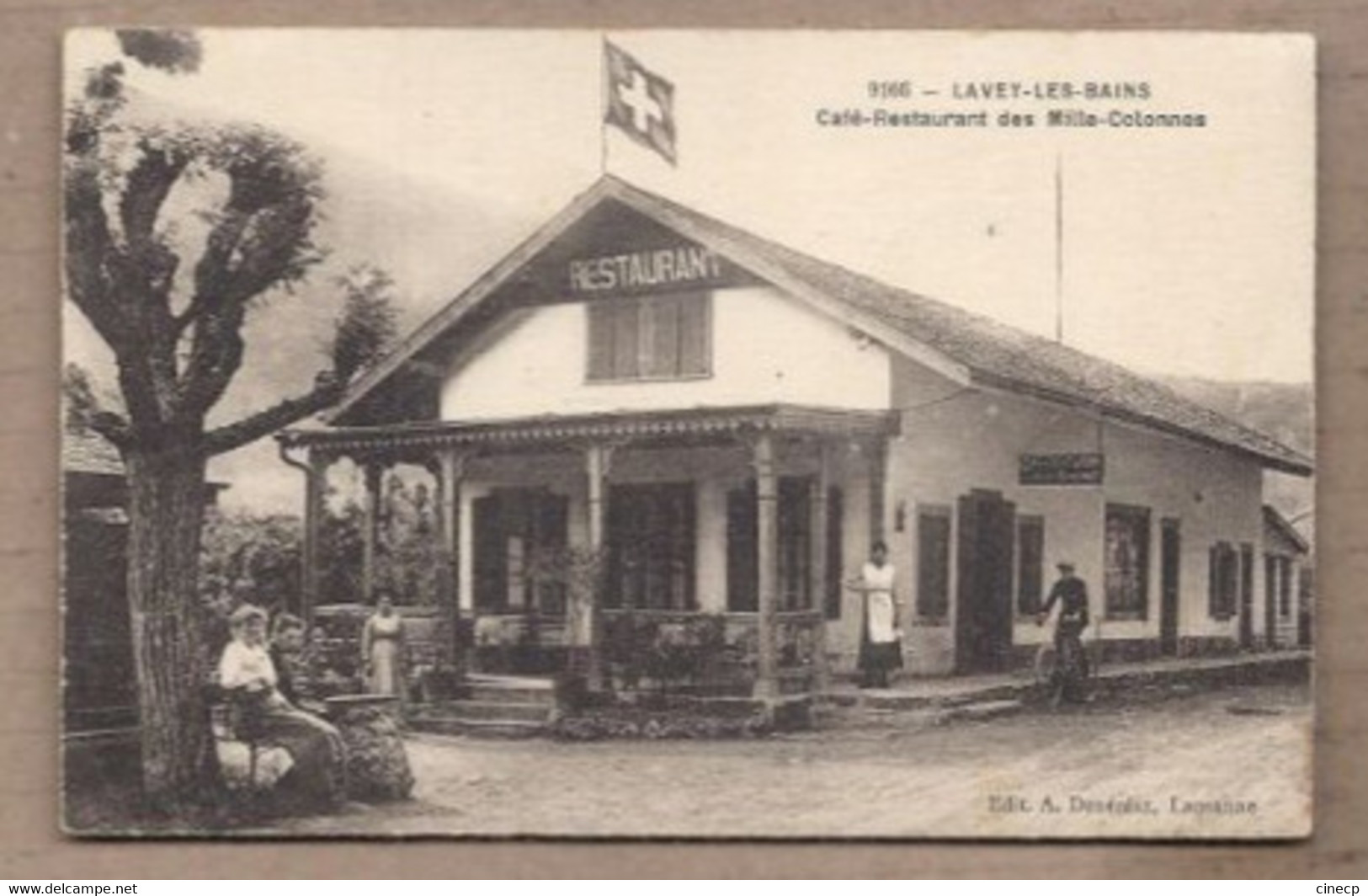 CPA SUISSE - LAVEY LES BAINS - Café Restaurant Des Mille Colonnes - TB PLAN Devanture Terrasse Avec Jolie ANIMATION - Lavey