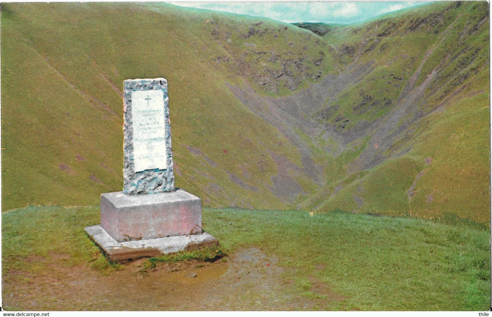 MOFFAT - Devil's Beef Tub And Covenanter's Memorial - Dumfriesshire