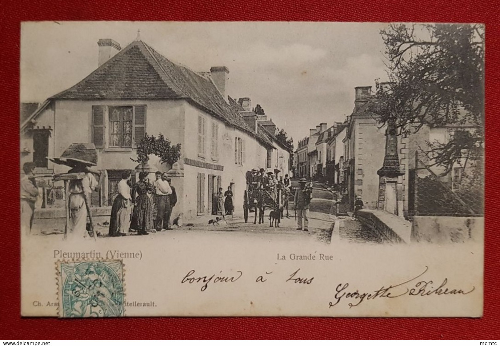 CPA - Pleumartin -(Vienne) - La Grande Rue - Pleumartin