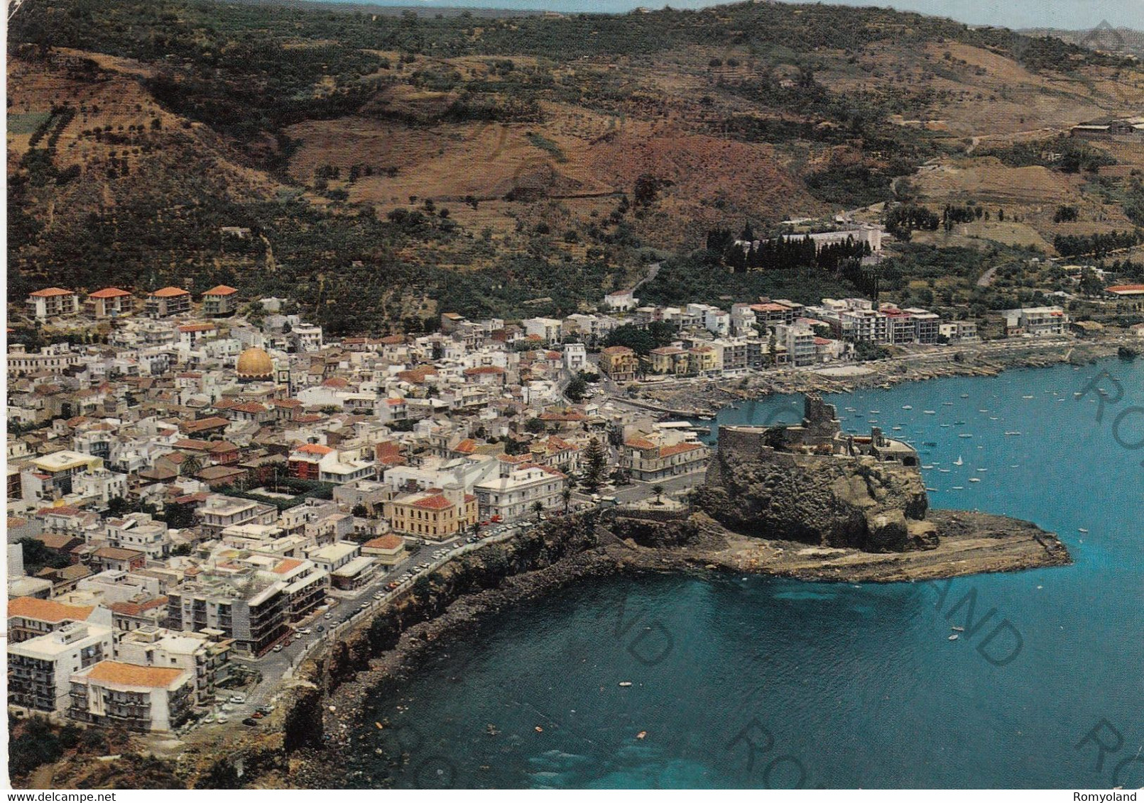 CARTOLINA  ACI CASTELLO,CATANIA,SICILIA,PANORAMA,CASTELLO,MARE,BELLA ITALIA,STORIA,MEMORIA,RELIGIONE,VIAGGIATA 1976 - Acireale