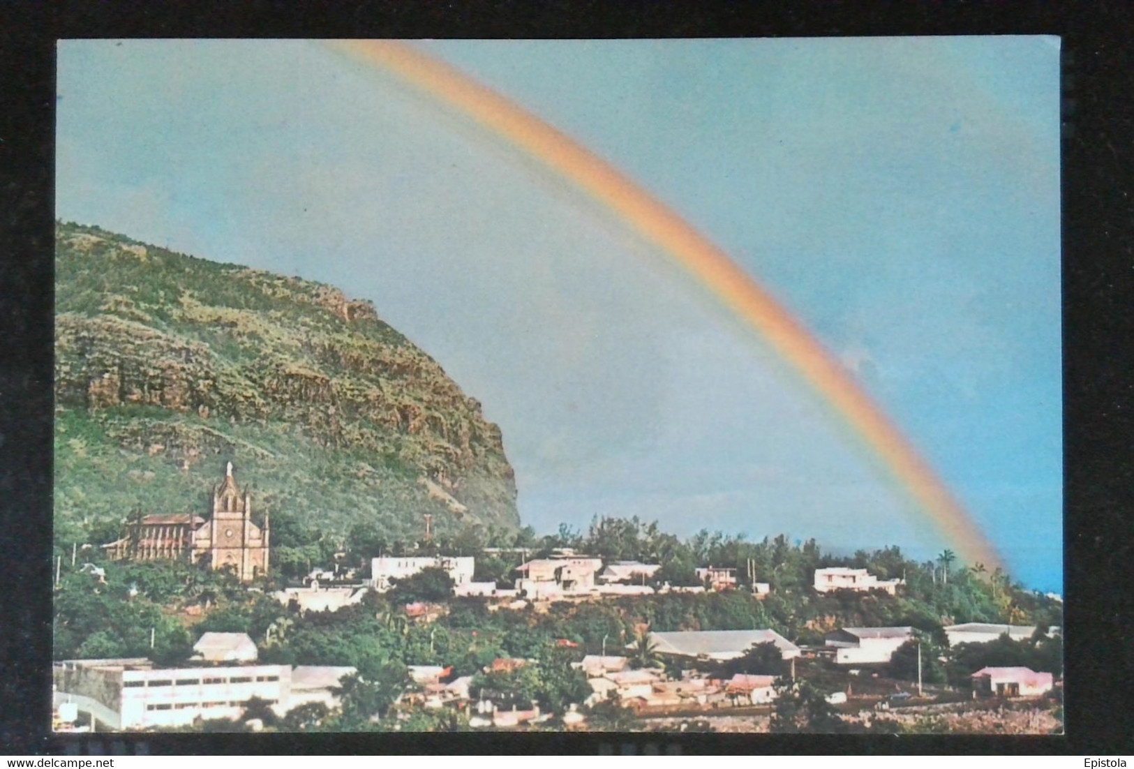 ► LA REUNION -  ST DENIS Arc En Ciel Rainbow - Riunione