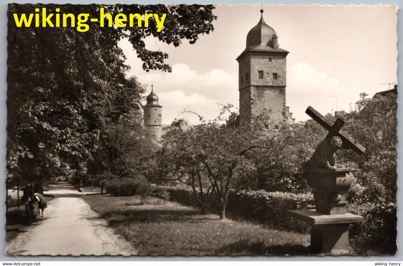 Ochsenfurt - S/w Klingenturm Und Taubenturm 1   Mit Jesus Als Kreuzträger - Ochsenfurt