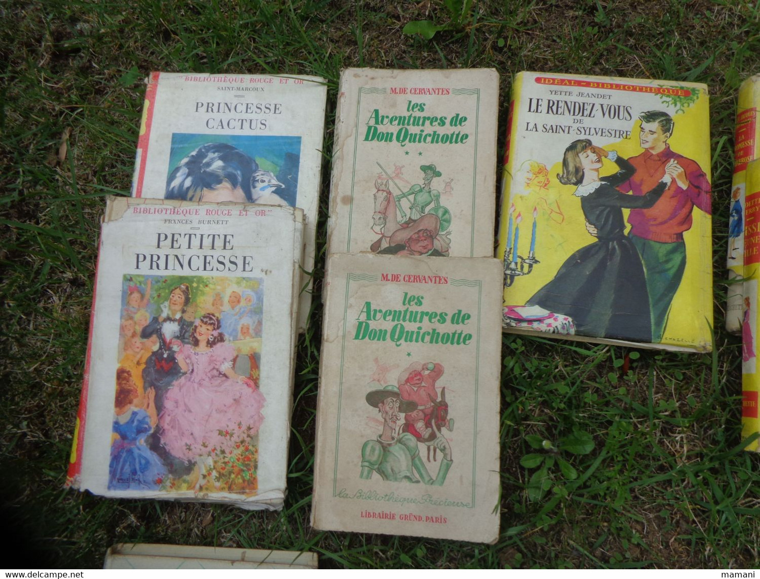 lot de 16 livres (voir liste dans le descriptif) avec valisette carton ancienne a restaurer