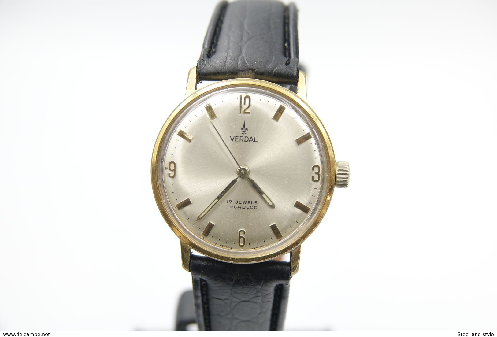 Watches : VERDAL 17 JEWELS INCABLOC HANDWIND - Original - Running - 1960s - Watches: Top-of-the-Line