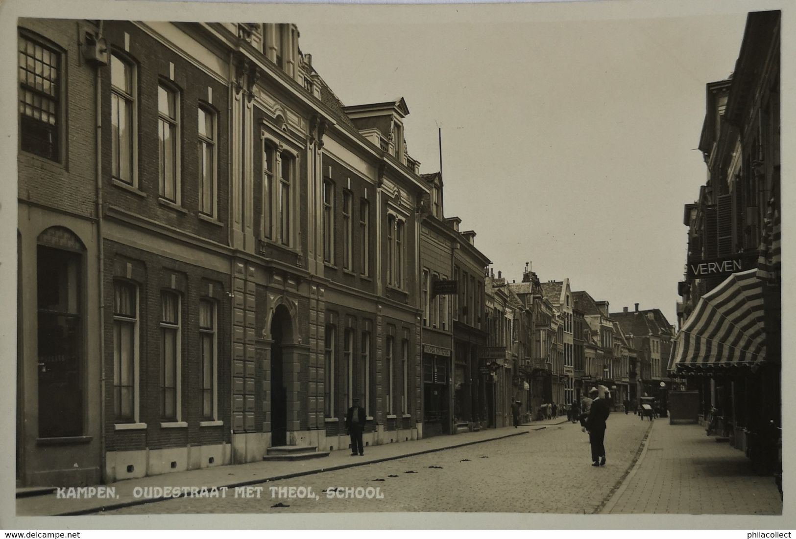 Kampen (Ov.) // Echte Foto // Oudestraat MET Theol. School 1938 - Kampen