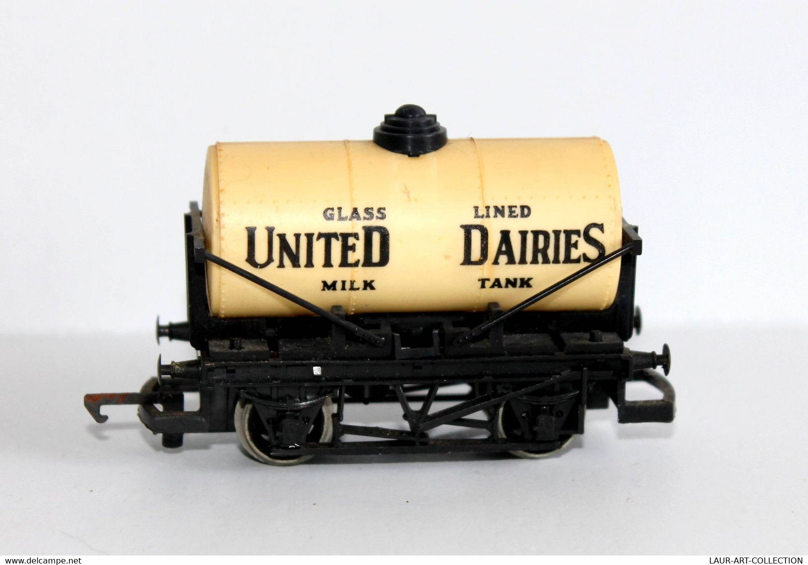 HORNBY RAILWAYS - WAGON CITERNE MARCHANDISE GLASS UNITED MILK LINED DAIRIES TANK / TRAIN CHEMIN DE FER     (2304.84) - Vagoni Merci