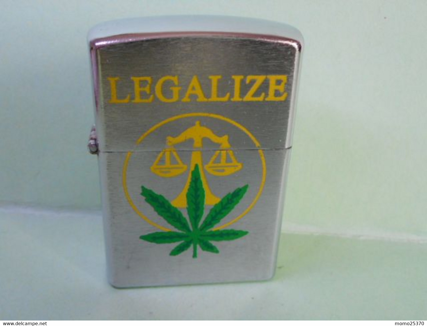 BRIQUET LEGALIZE LIGHTER Feuerzeug ENCENDEDOR ACCENDINO AANSTEKER 打火机 Léttari ライター - Autres & Non Classés