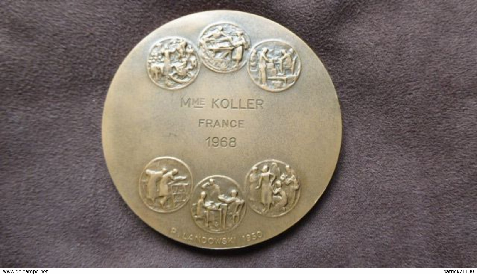 MEDAILLE Bronze 1968 Des 20 Ans De Service Fed Des Entreprises A Commerce Multiple Landowski - Professionnels / De Société