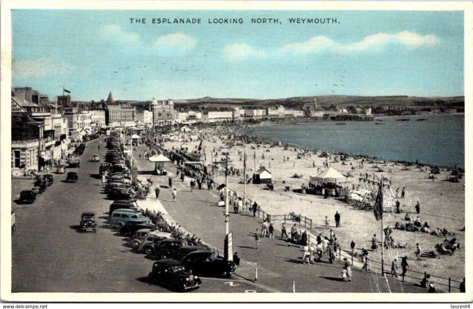 (4 H 13) Older Postcard (posted 1960) Weymouth Beach ??? - Weymouth