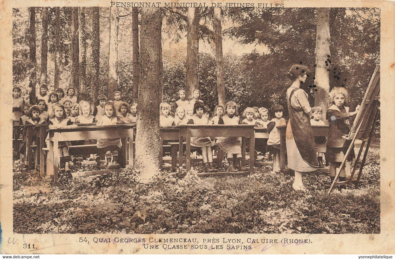 69 - RHÔNE - CALUIRE -Pensionnat Municipal De Jeunes Filles, Quai G. Clémenceau Classe Sous Les Sapins Voir Scans-10183 - Caluire Et Cuire