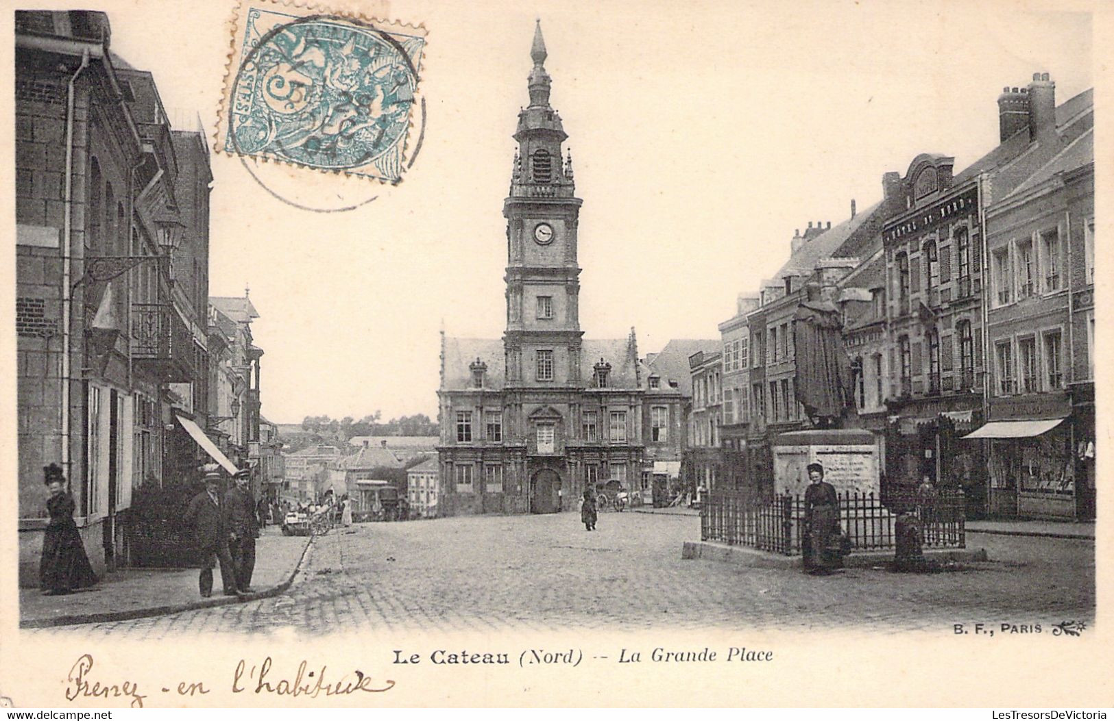 CPA Le Cateau - La Grande Place - Animé - Le Cateau