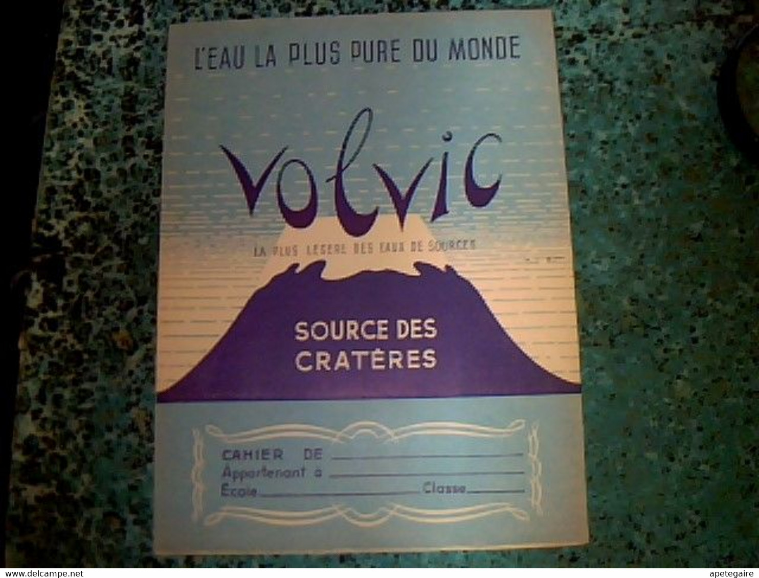 Vieux Papier Protège- Cahier Eau Minérale Volvic Source Des Cratères - V