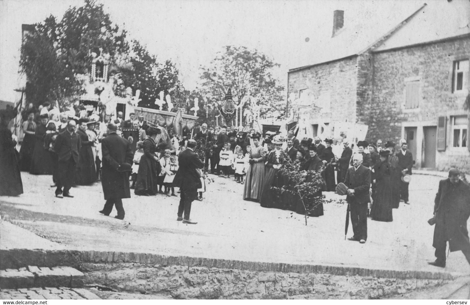 MATAGNE - Fête Religieuse - Cachet Au Dos - Voir Scannes - Doische