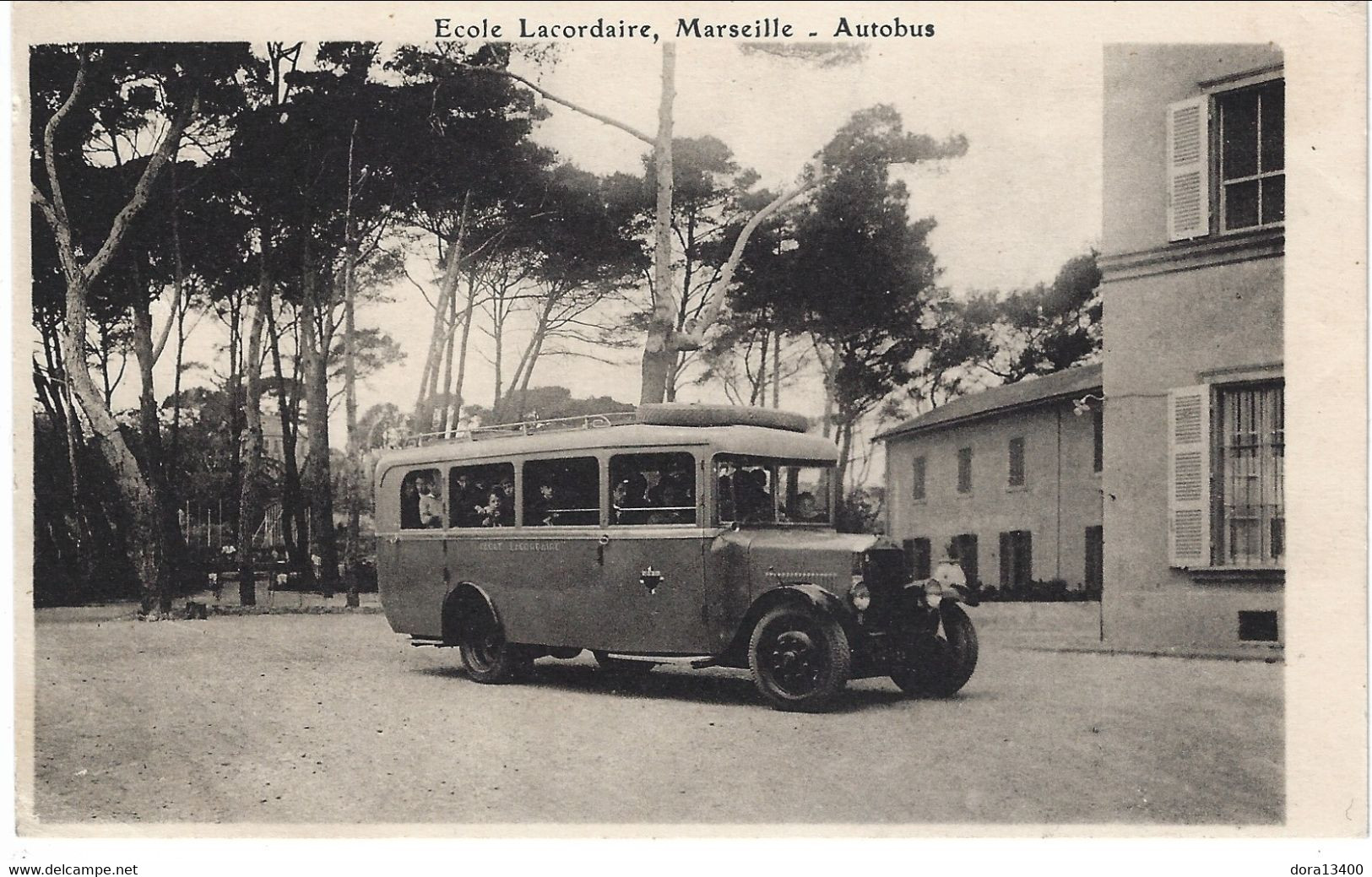 CPA13- MARSEILLE- Ecole Lacordaire- Autobus - Quartiers Nord, Le Merlan, Saint Antoine