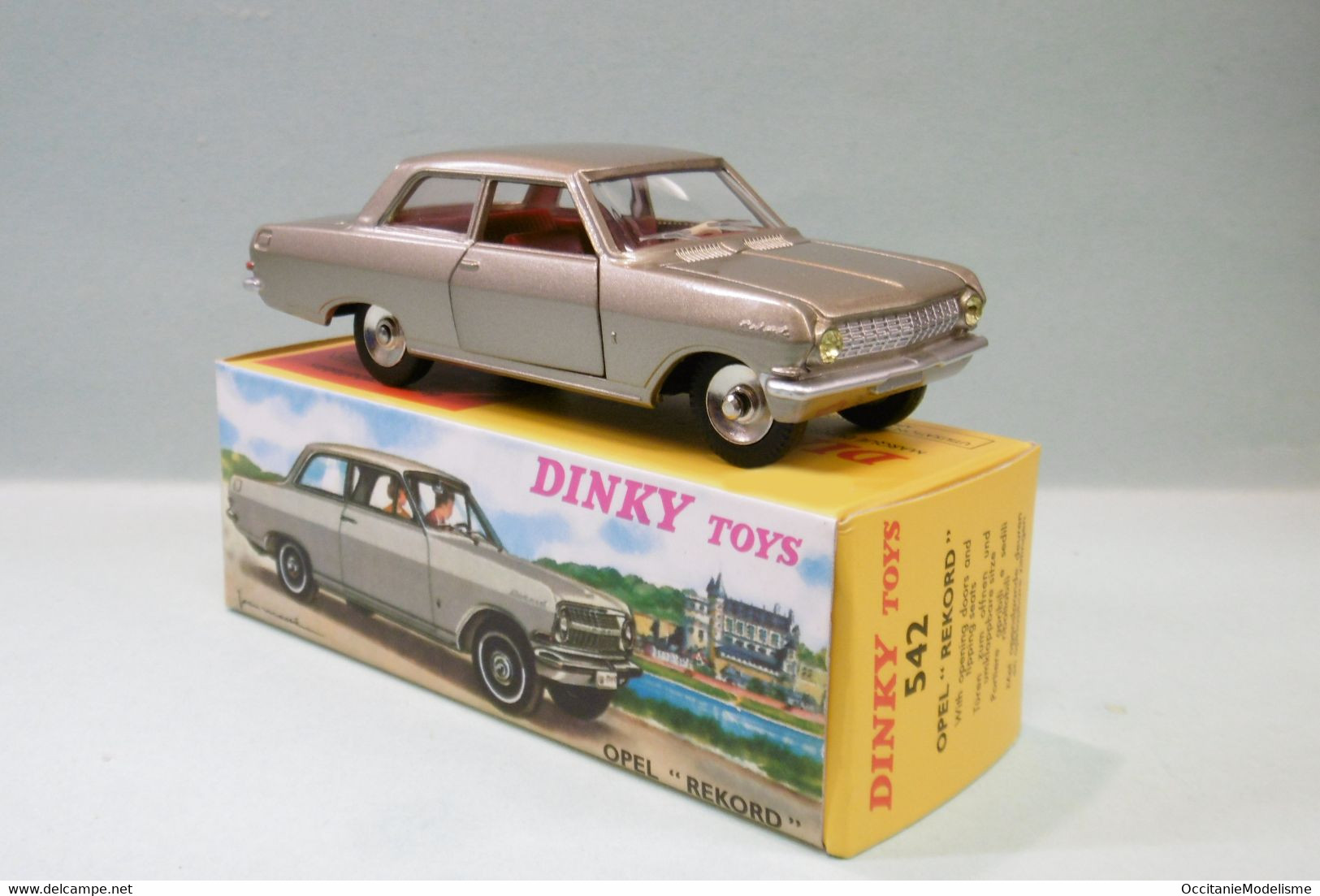 Dinky Toys / Atlas - OPEL REKORD Champagne Métallisé Réf. 542 Neuf 1/43 - Dinky