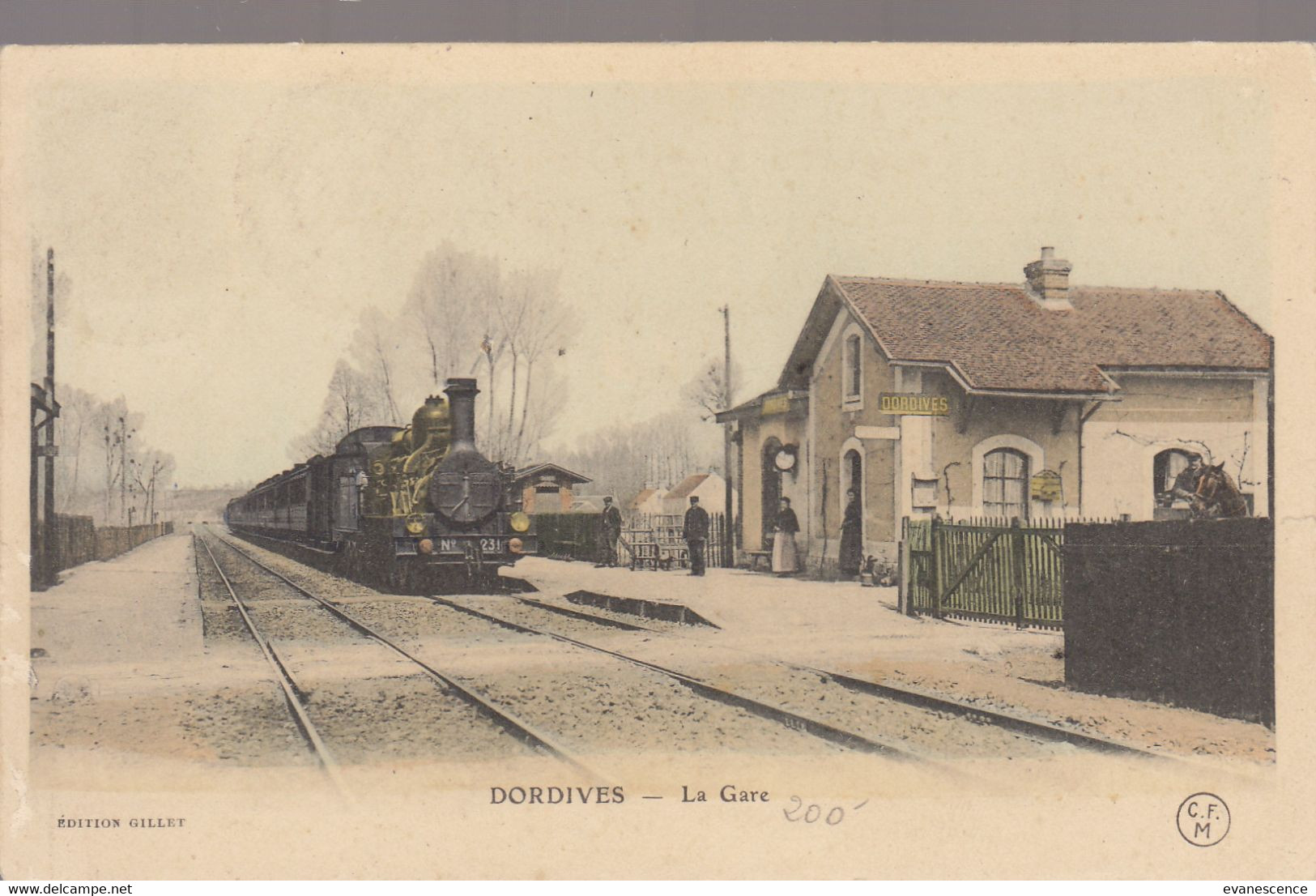 45 :  Dordives : La Gare , Arrivée Du Train   ///  Ref.  Mai 22 // N° 20.130 - Dordives