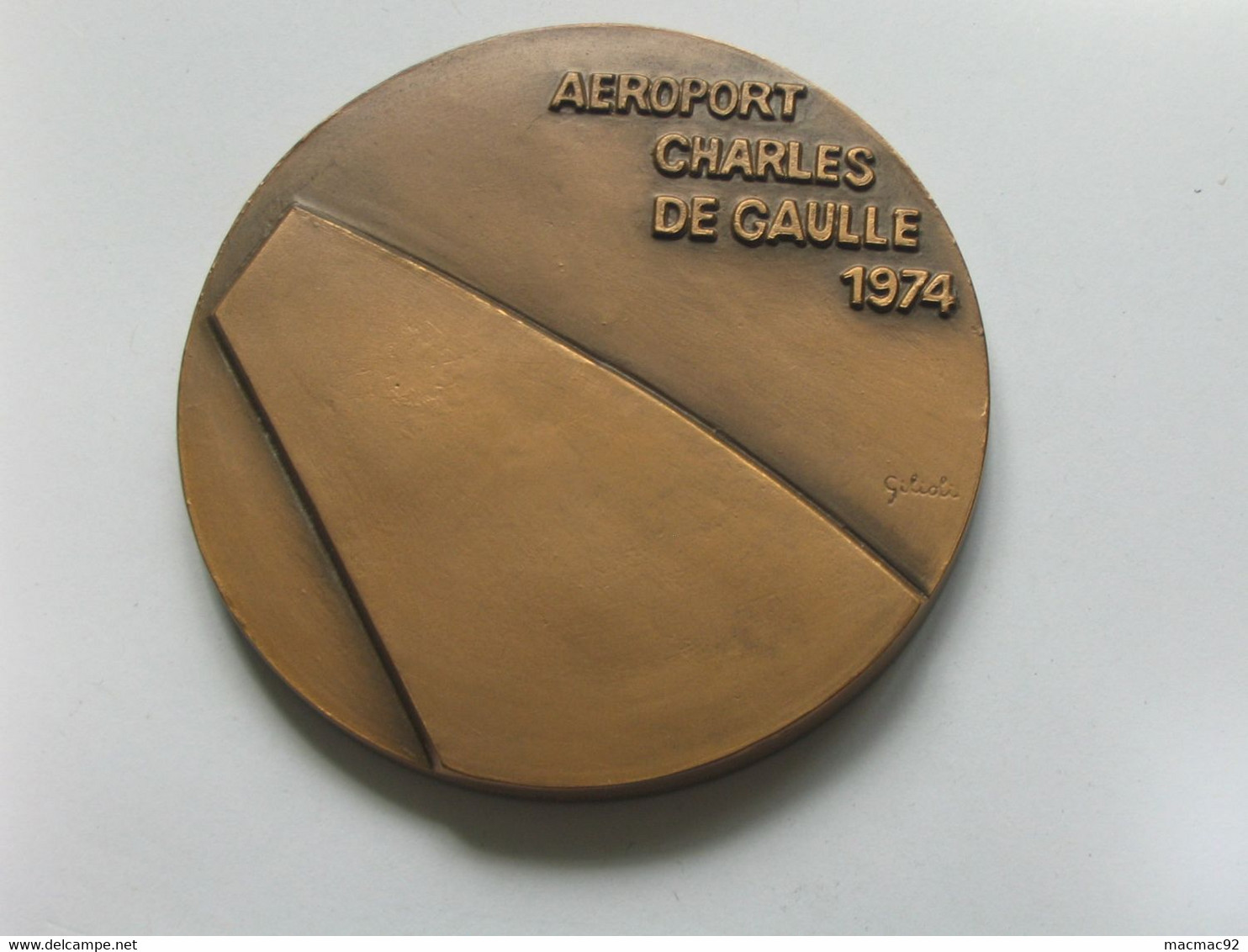 Médaille AEROPORT DE PARIS - AERPORT CHARLES DE GAULLE 1974  **** EN ACHAT IMMEDIAT **** - Professionnels / De Société