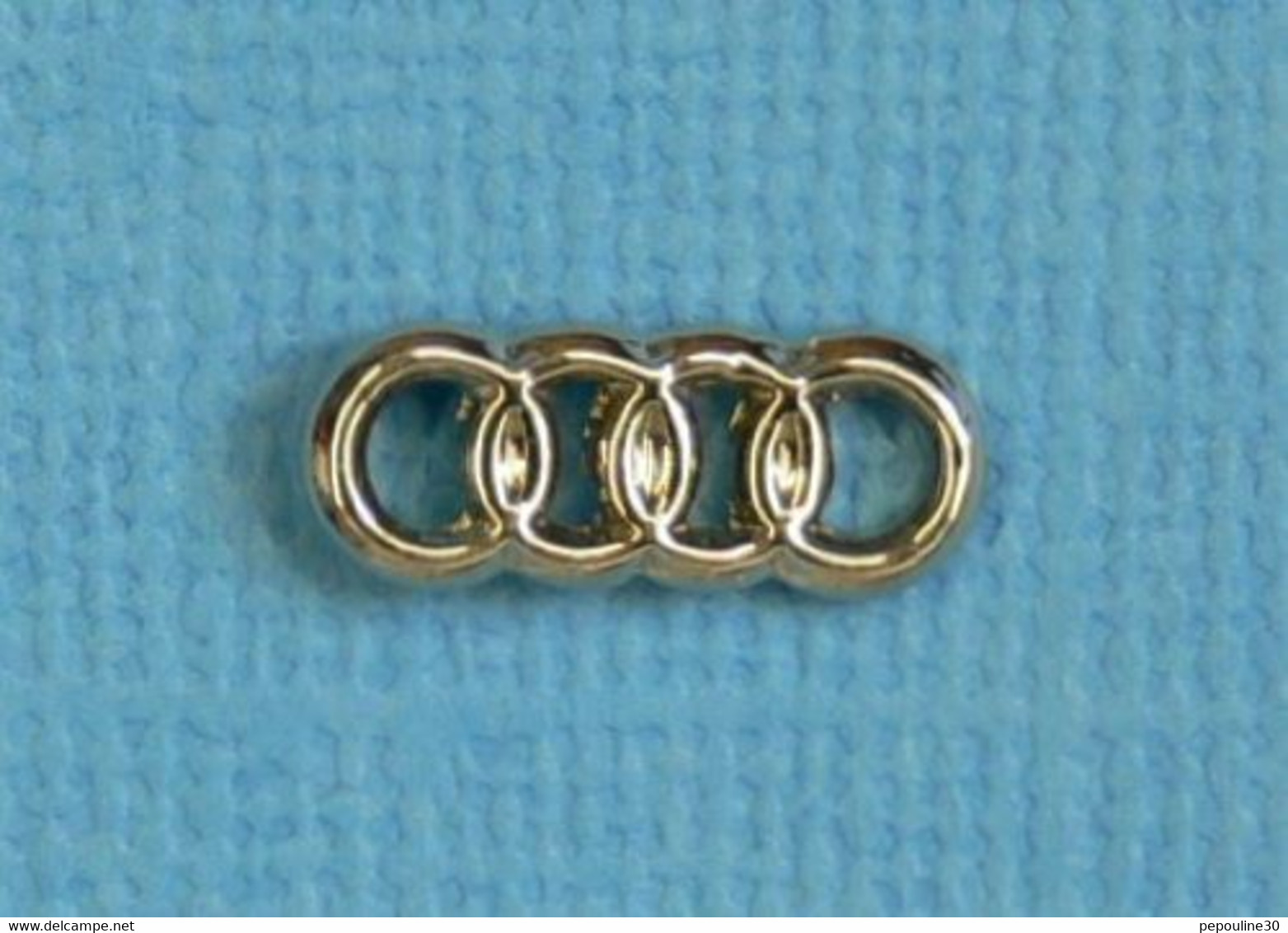 1 PIN'S //  ** LOGO / AUDI ** - Audi