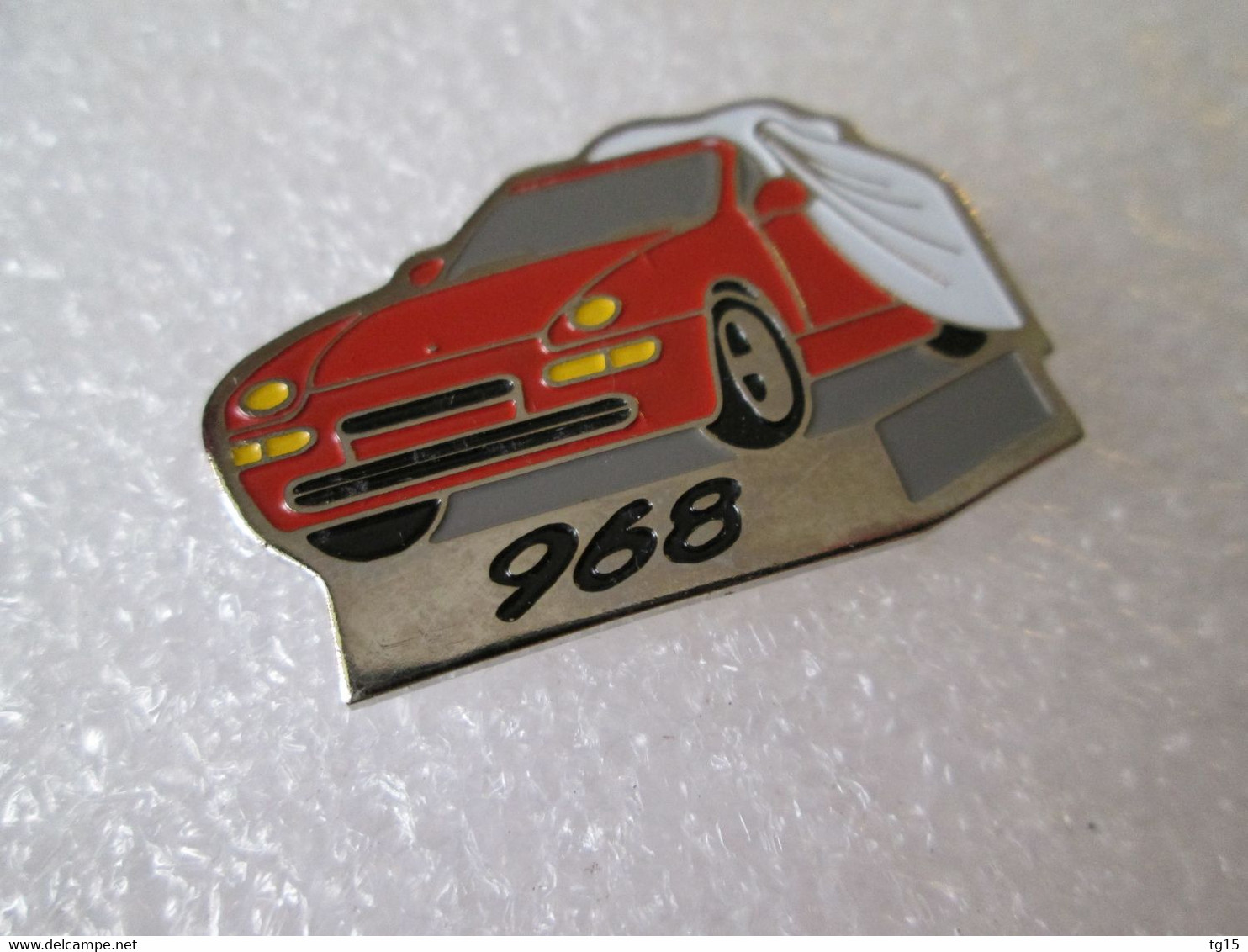 PIN'S    PORSCHE  968 - Porsche