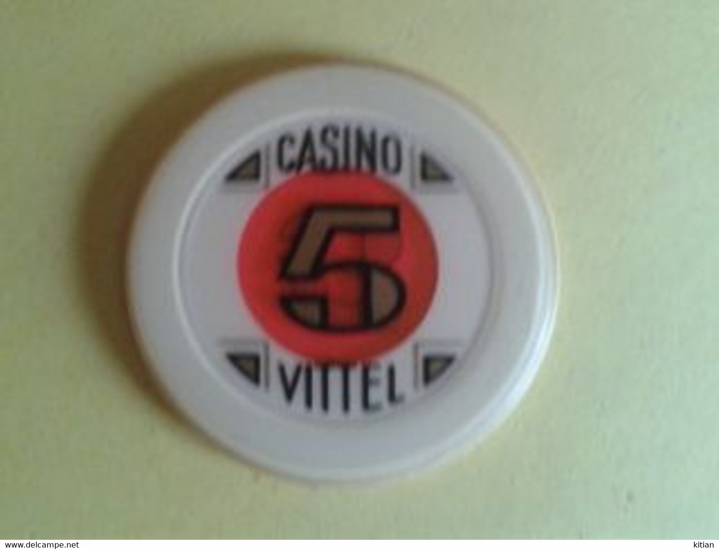 Jeton De 5 (F) De L'ancien Casino De Vittel - Casino