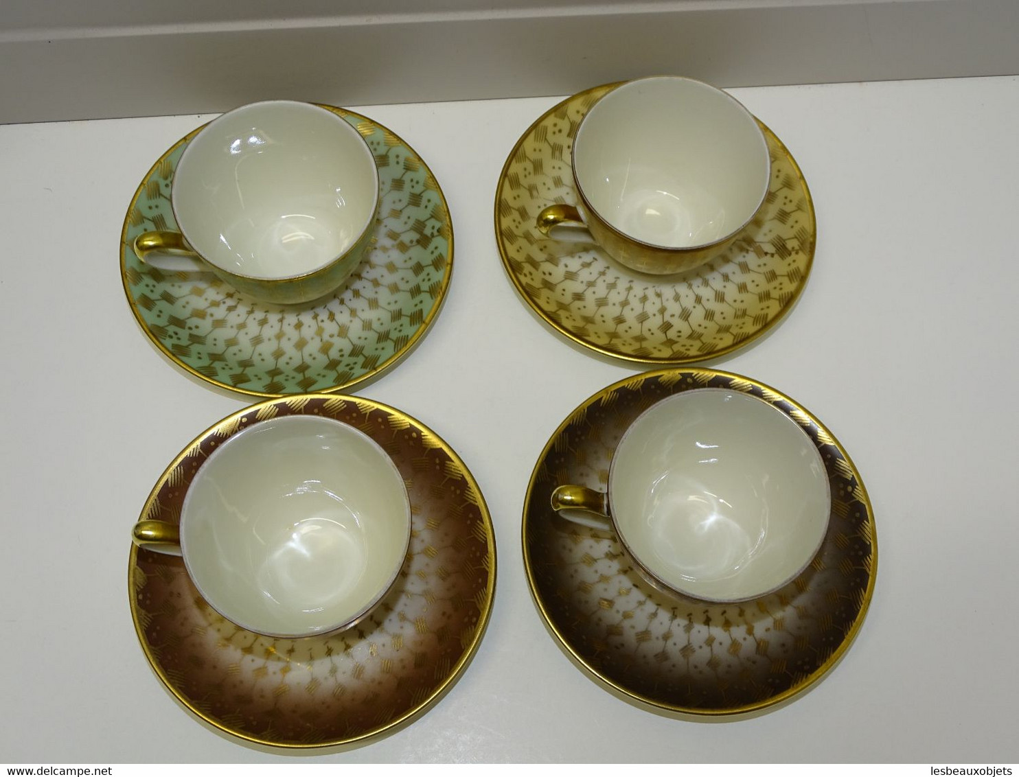 * 4 TASSES & SOUCOUPES PORCELAINE FINE BAVARIA ESCHENBACH GERMANY 4 COULEURS  E - Eschenbach (DEU)