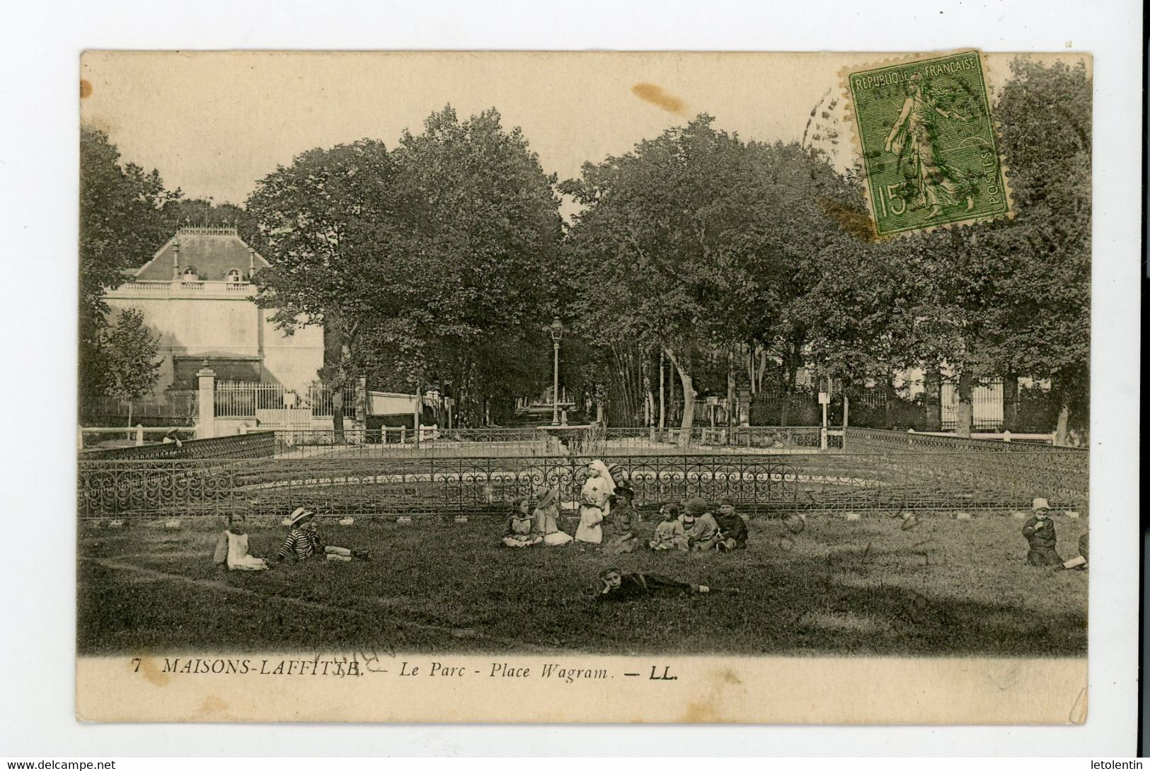 CPA : 78 - MAISON-LAFFITTE - LE PARC - PLACE WAGRAM - Maisons-Laffitte