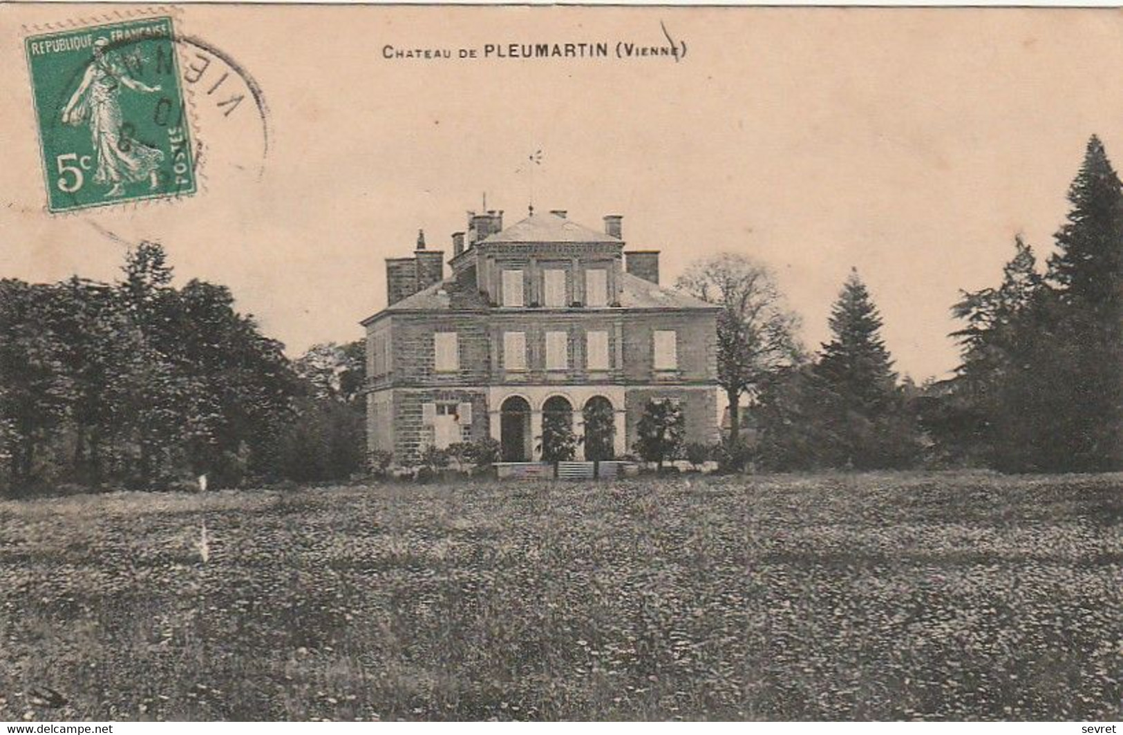 PLEUMARTIN. -  Chateau - Pleumartin