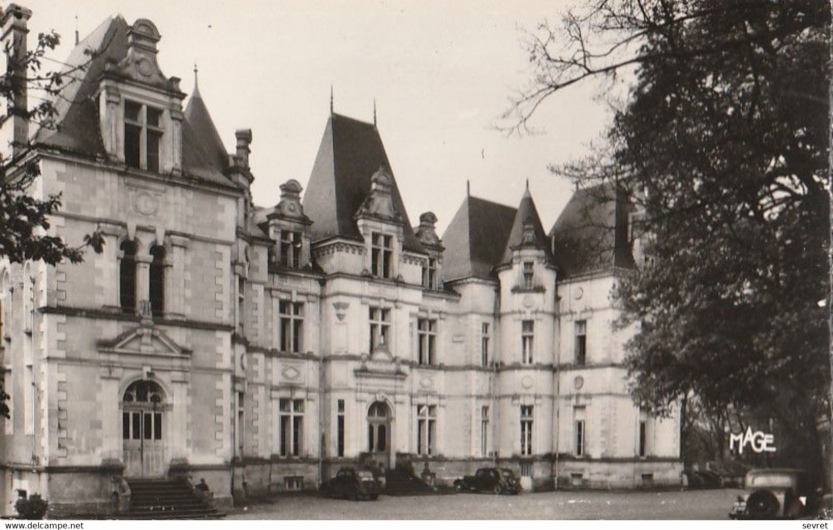 VOUNEUIL-sous-BIARD. - Château De Boivre. Centre D'éducation Physique Et Sportive De L'Académie De Poitiers - Vouneuil Sous Biard