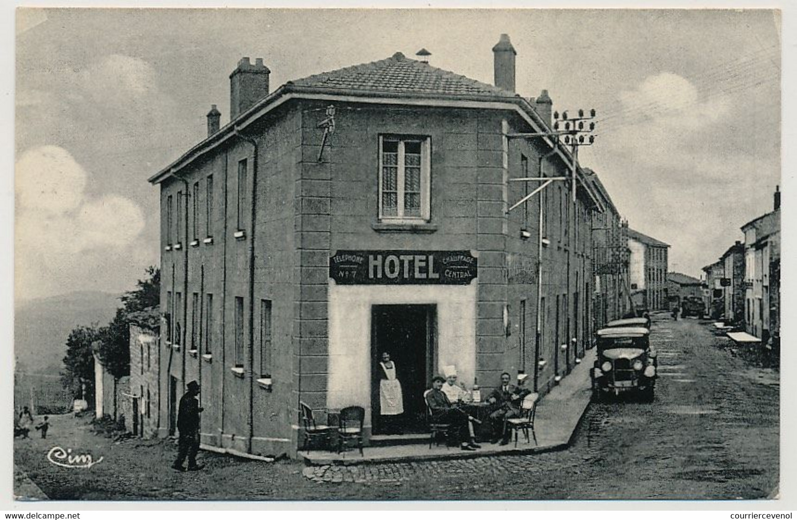 CPSM - LE BESSAT (Loire) - Hôtel Moderne - J.Ravel, Propriétaire, Chef De Cuisine - Other & Unclassified