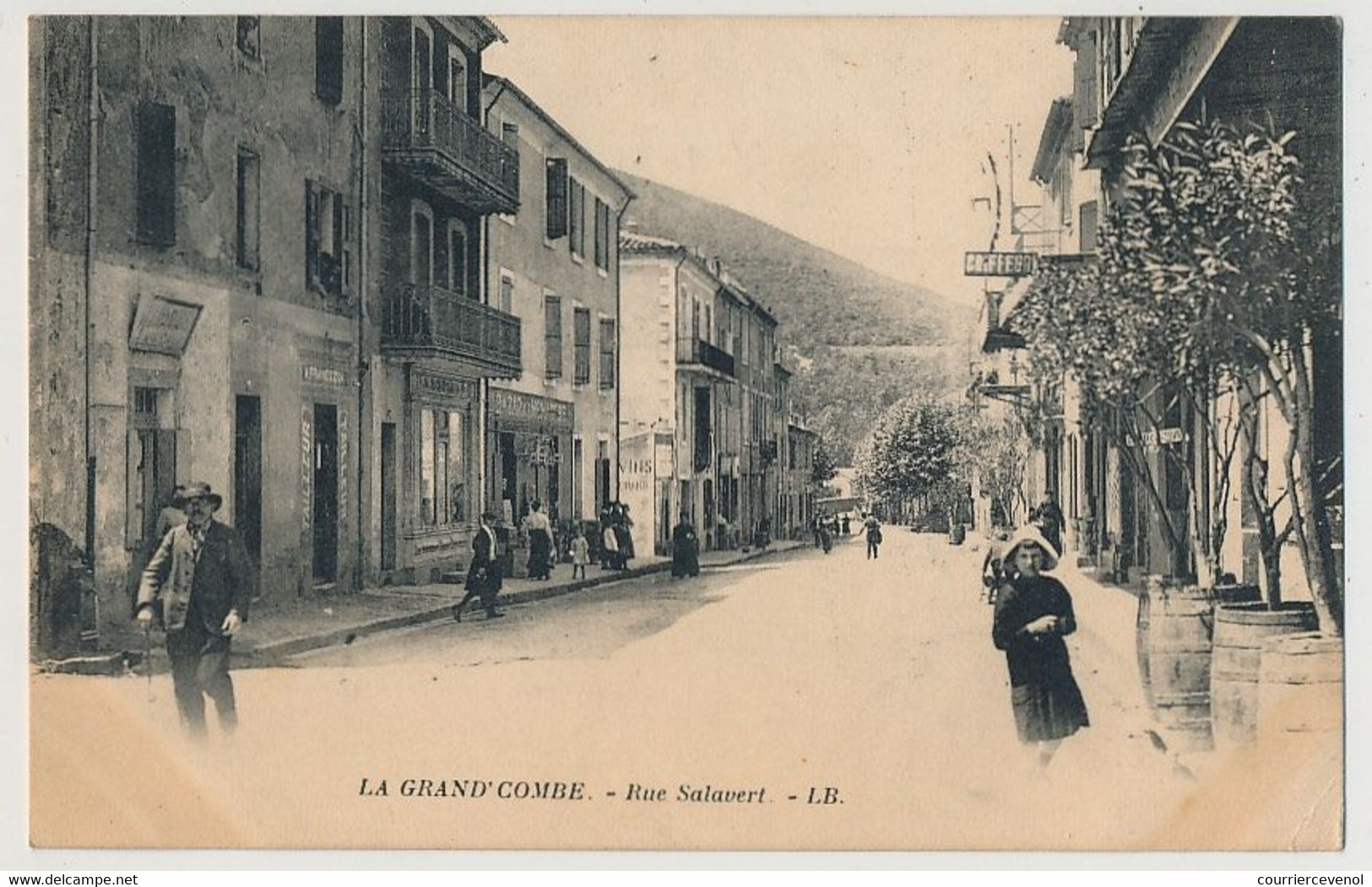 CPA - LA GRAND-COMBE (Gard) - Rue Salavert - La Grand-Combe