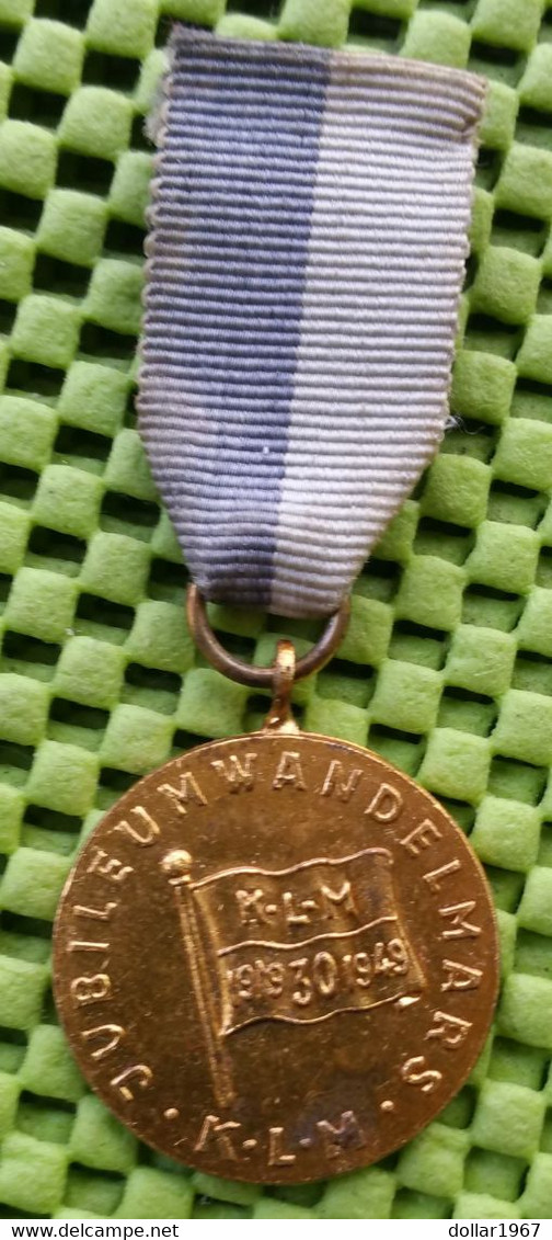 Medaille - K.L.M. Jubileum W.m. S"gravenhage 1949, Pinksteren  -  Foto's  For Condition. (Originalscan !!) - Professionals/Firms