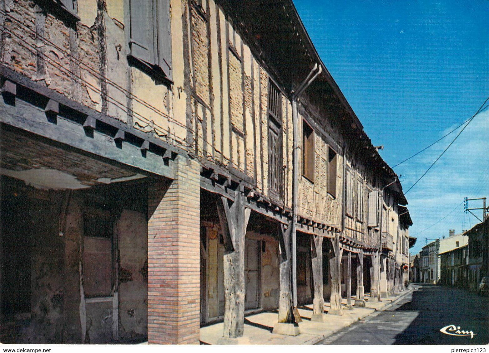 09 - Lézat Sur Lèze - Vieille Rue - Arcades (XIe Et XIIe Siècles) - Lezat Sur Leze