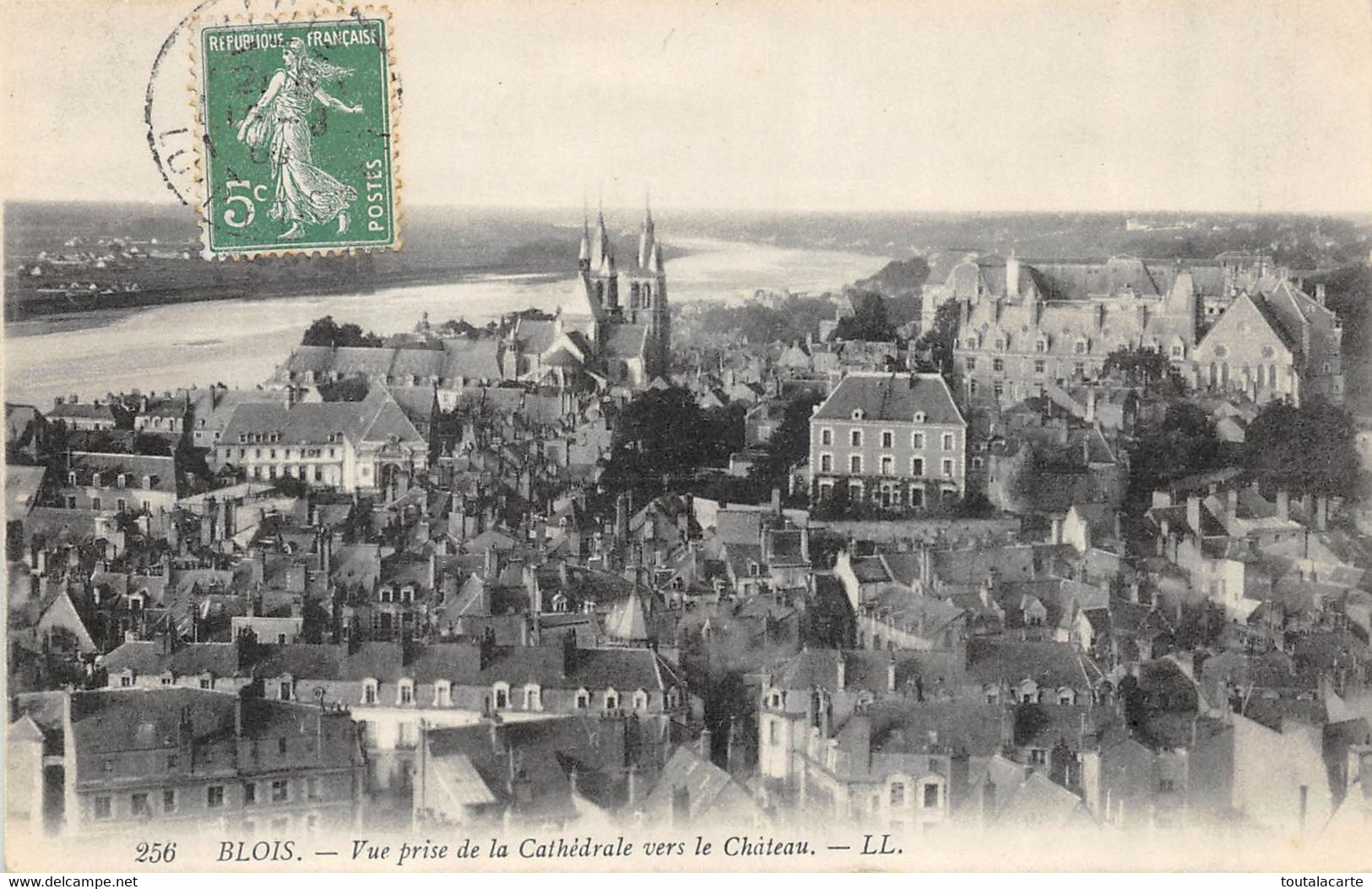 CPA 41 BLOIS VUE PRISE DE LA CATHEDRALE VERS LE CHATEAU - Blois