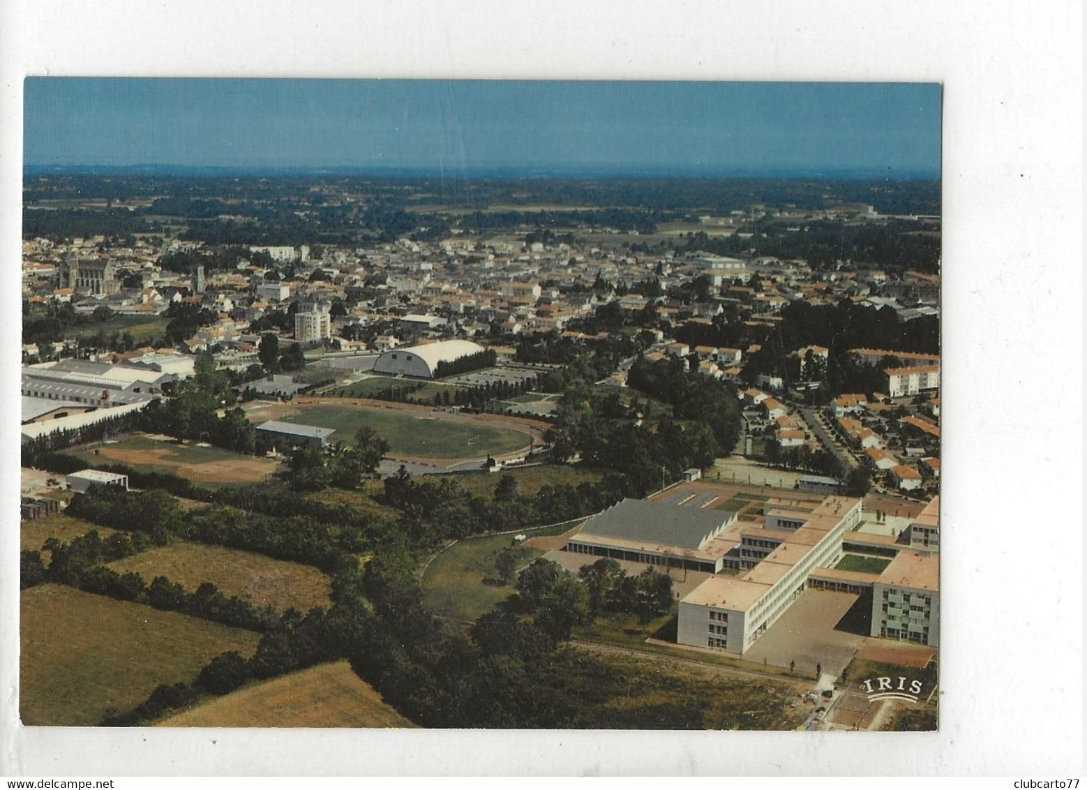 Challans (85) :  Vue Aérienne Générale Au Niveau Du Quartier Du Stade Et Du Lycée En 1987 GF. - Challans